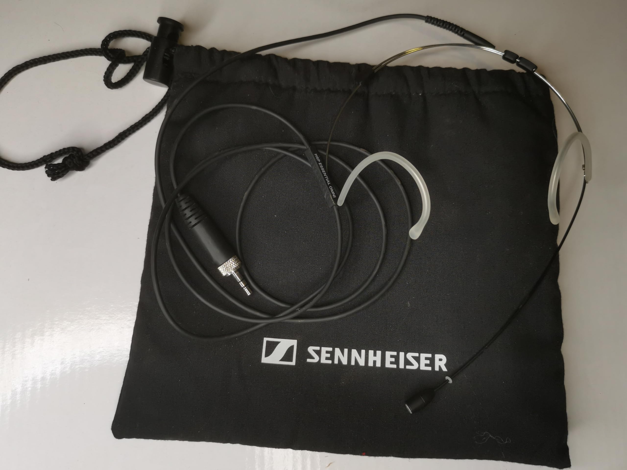 Sennheiser HSP Essential Black Omni - Directional Professional Audio Microphone for Public Speaking, Theatrical Performances and Video Production